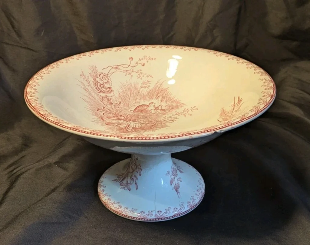 Ancien compotier, Coupe sur pied, Terre de Fer, Pexonne, décor Faisans